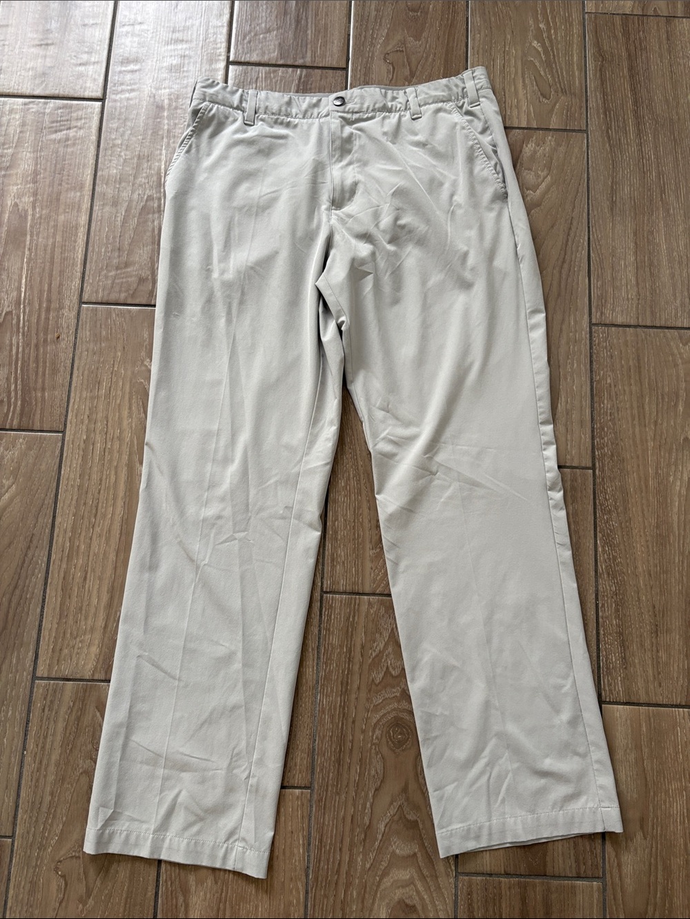 Adidas Men’s gray performance dressy casual golf pants Size 36 32” Inseam